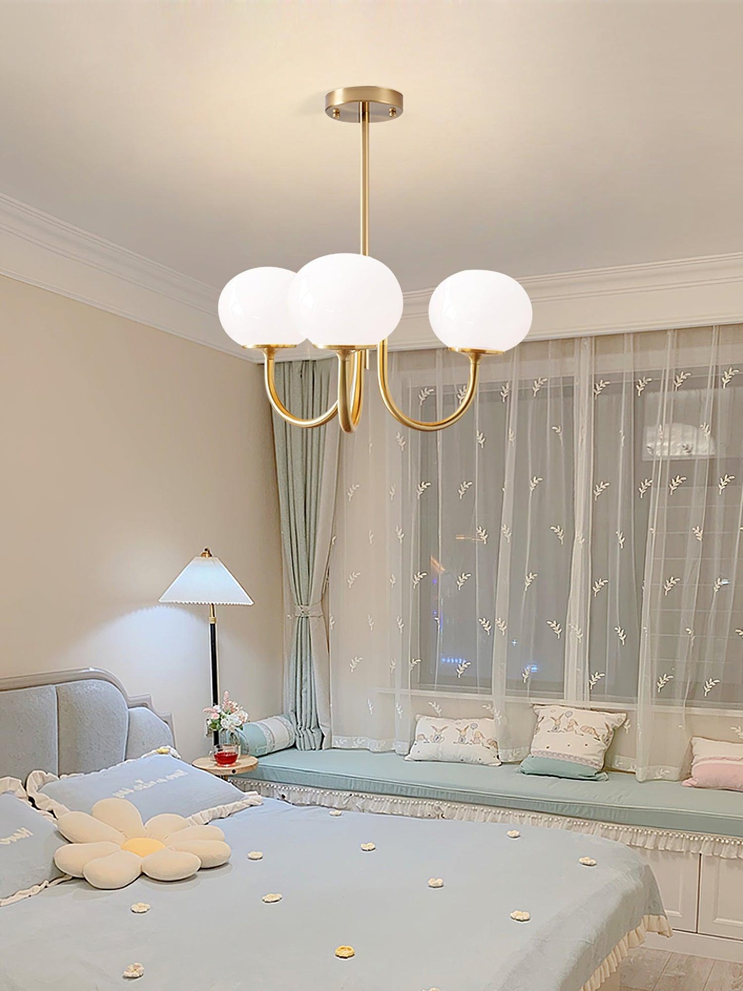 Decorative Pendant Chandelier | Marshmallow-Inspired Design